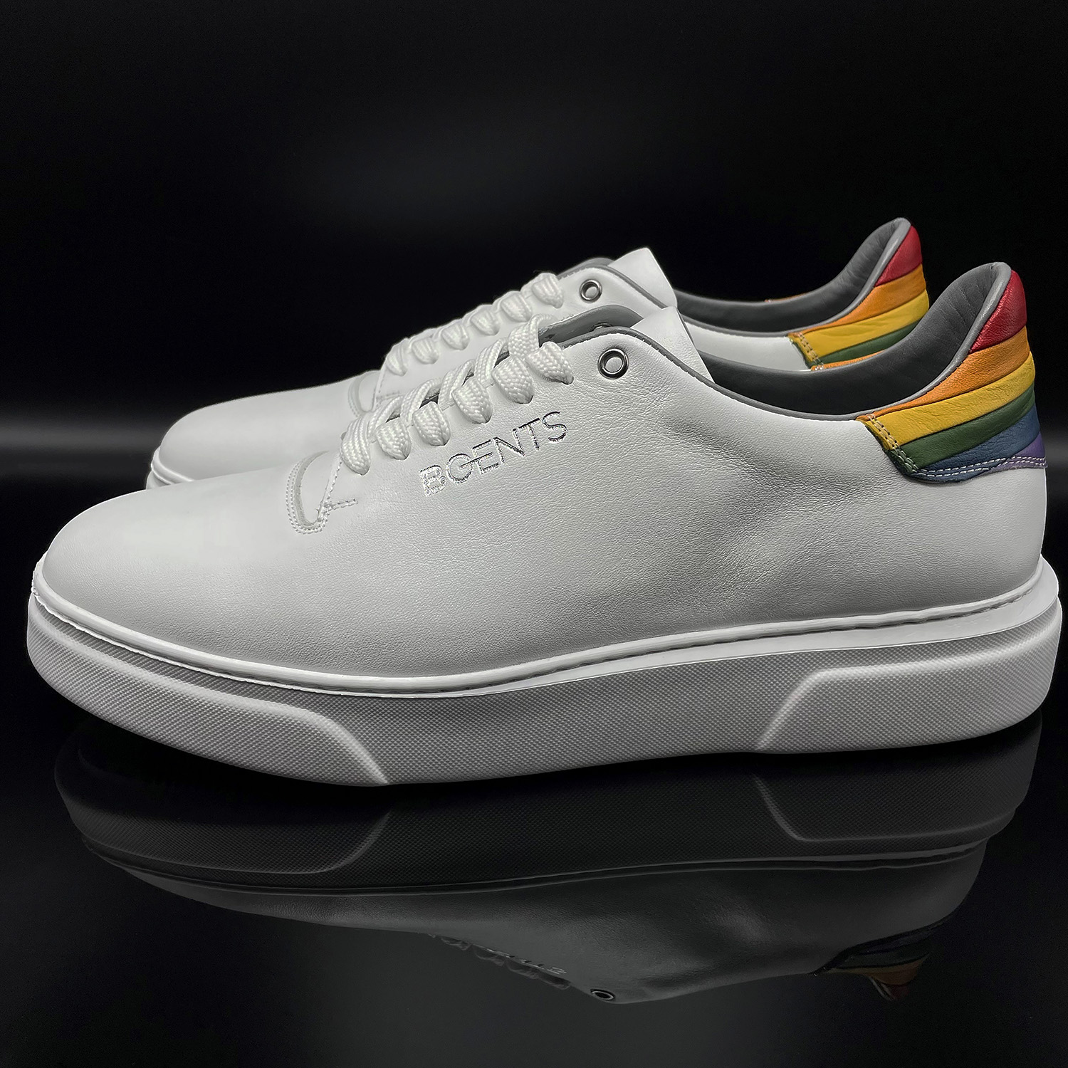 BGENTS unterstützt die Deutsche Kinderkrebsstiftung mit Pride Sneaker Kollektion