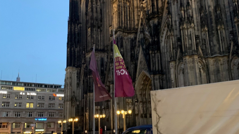 Rheingas und Hotmobil versorgen Kölner Dom Carre mit Wärme