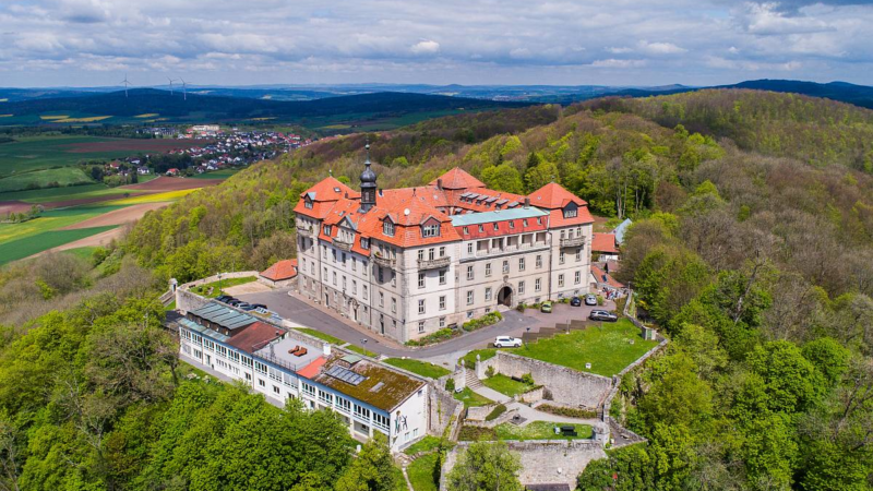 Englisch, Mathe und mehr: Summerschool 2022 auf Schloss Bieberstein