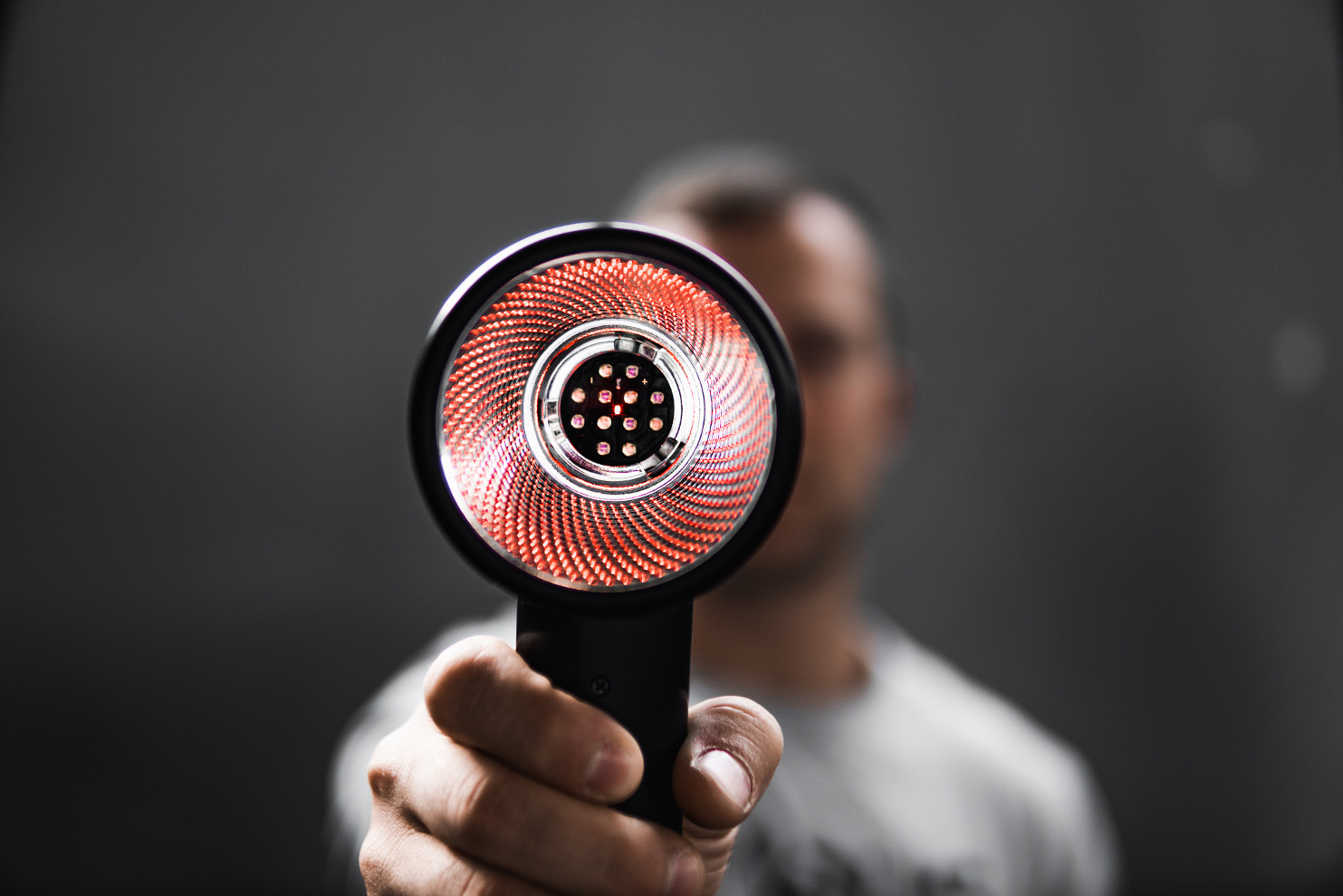 PREMIERE: BEYOND RED® PRO – High Energy LED – Das neue Lasertherapie-Gerät der BIOLITEC® auf der FIBO 2022 in Köln