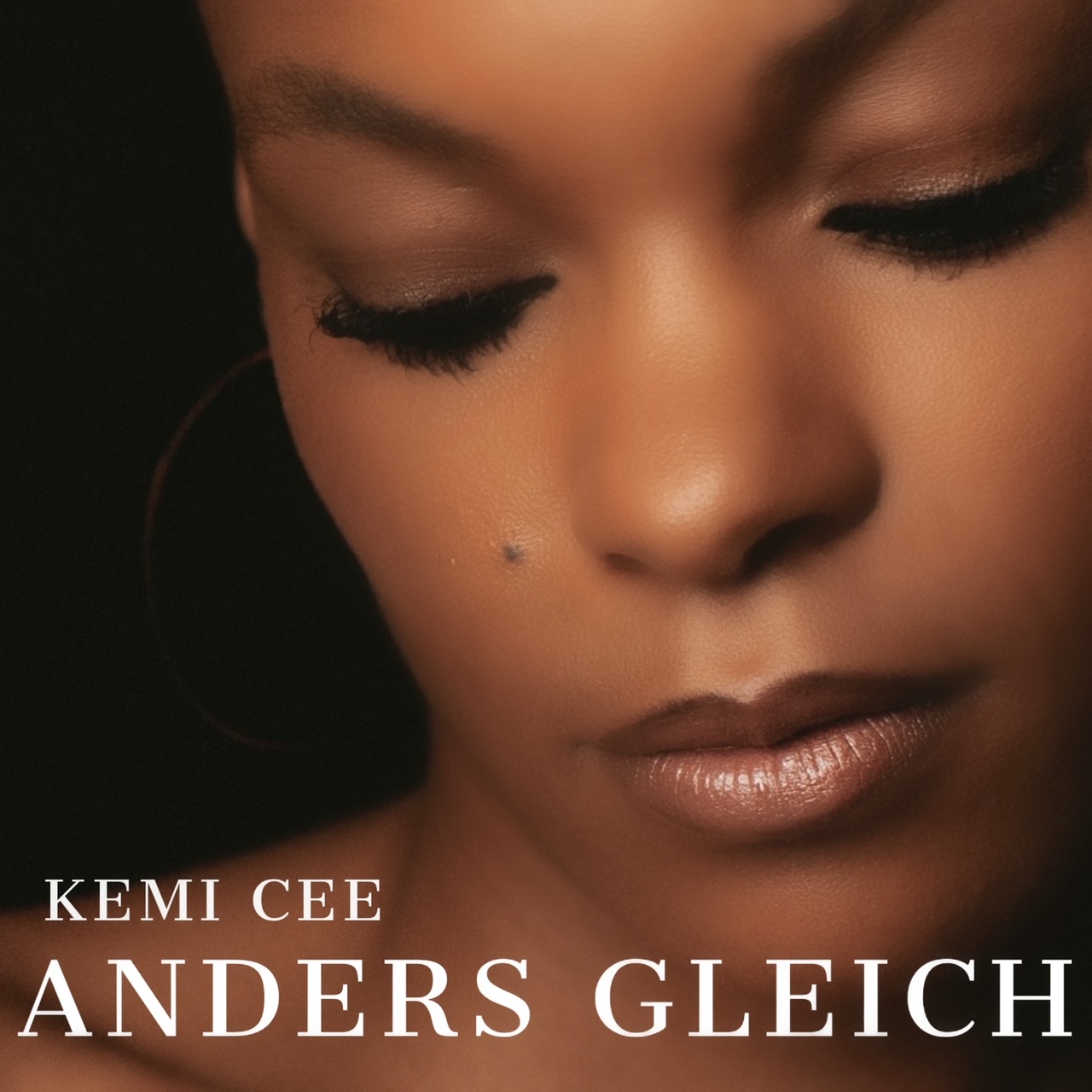 Kemi Cee mit neuer Single „Anders Gleich“