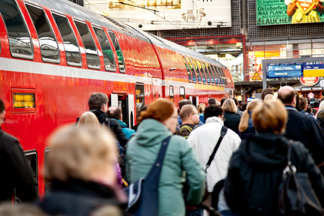 Zugausfall oder -verspätung: Anderen Zug nutzen? – Aktuelle Verbraucherfrage der ERGO Rechtsschutz Leistungs-GmbH