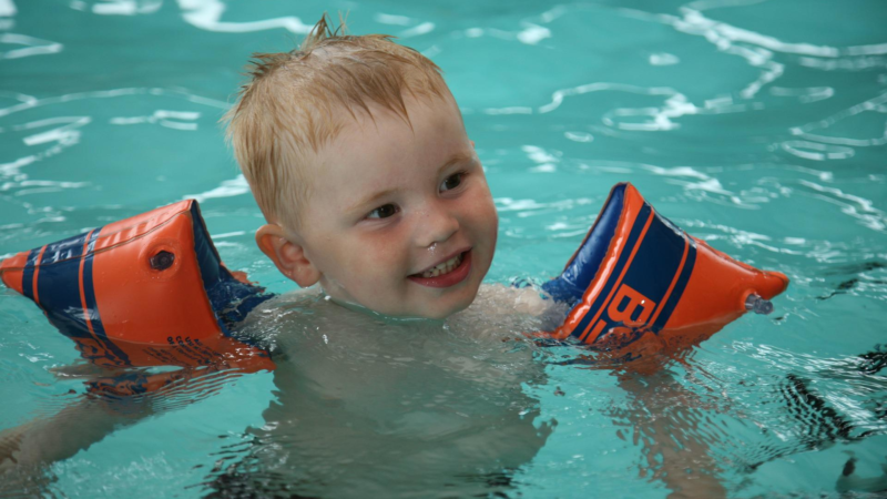 Kinder können trotz Schwimmhilfe ertrinken