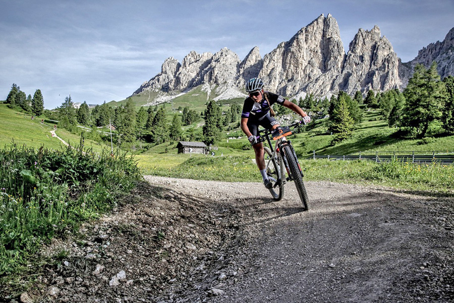 Tanja Priller setzt Erfolgsserie bei internationalen Mountainbike-Rennen fort