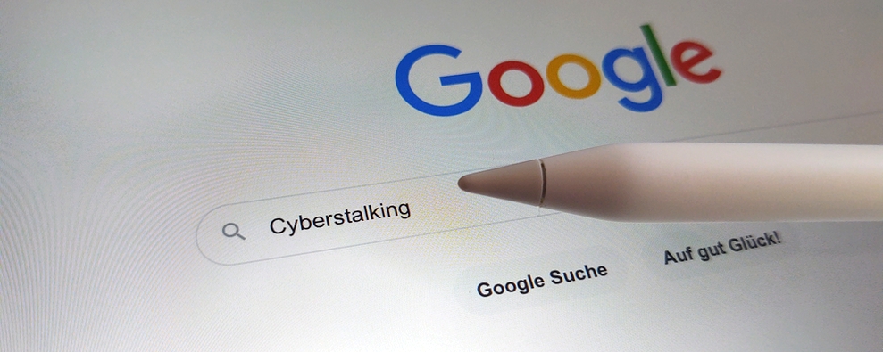 Ratgeber Personenschutz: Cyberstalking – Was ist das?