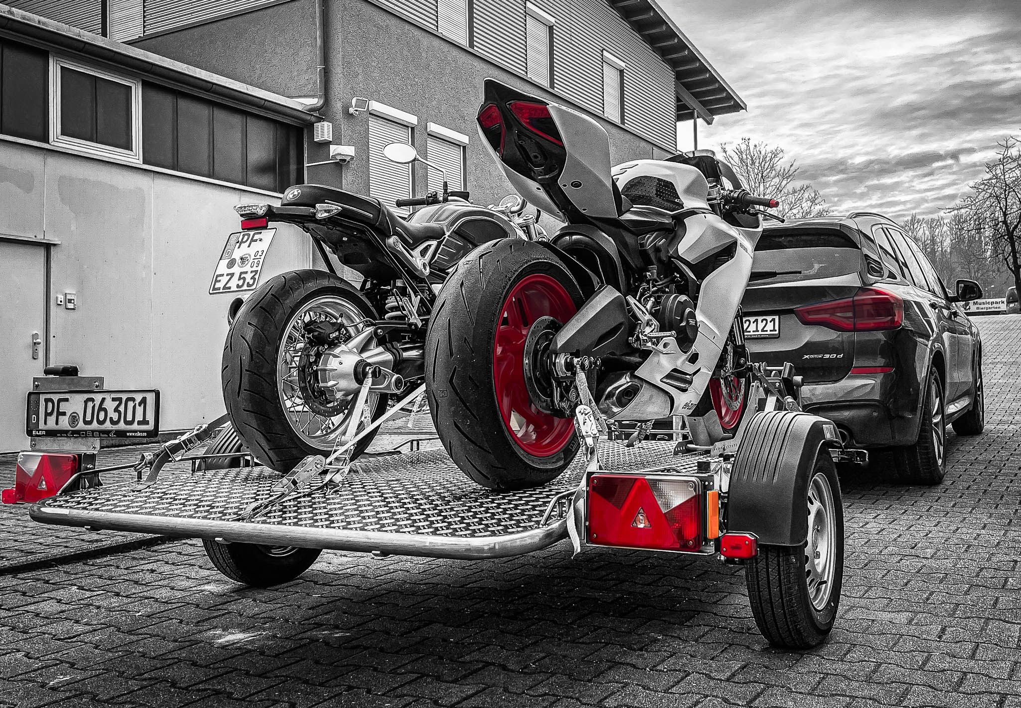 Das Motorrad sicher und STVO konform transportieren