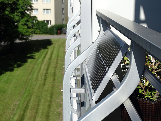 Dürfen Mieter eine Solaranlage auf dem Balkon installieren? – Aktuelle Verbraucherfrage der ERGO Rechtsschutz Leistungs-GmbH