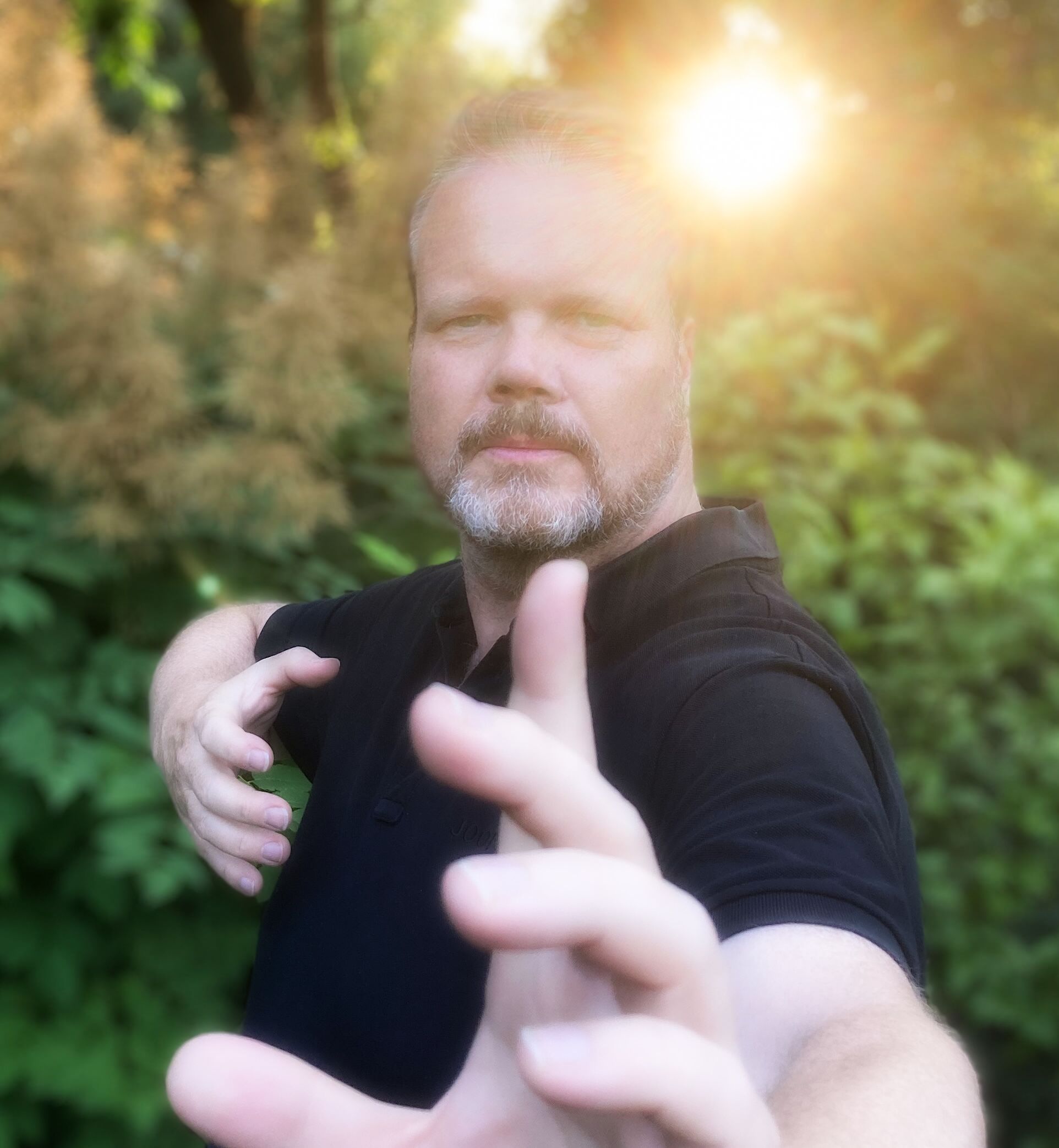 Sei der Fluss, nicht der Tropfen. Ein Interview mit Qigong-Trainer Olaf Koch.