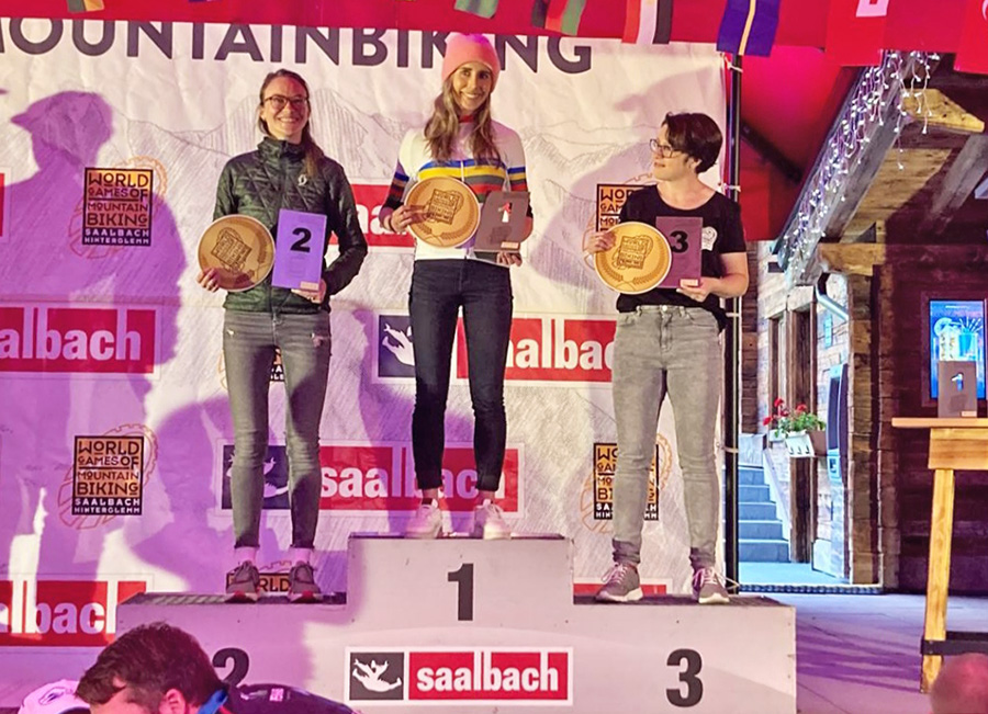 Julia Sappl und Christian Häner gewinnen ihre Altersklassen im Mountainbiken