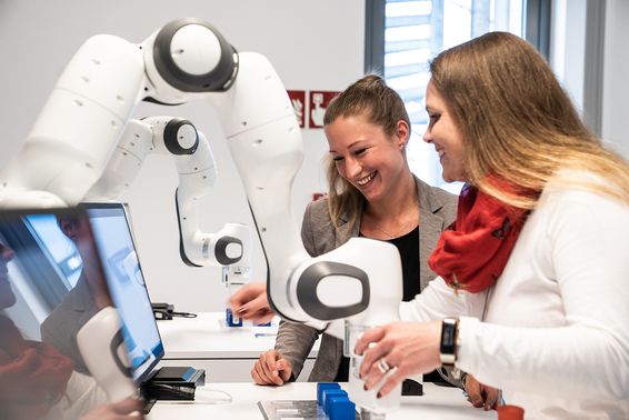 HOKO 2022: Die TQ-Group stellt sich Studierenden vor