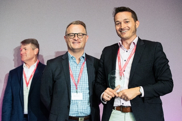 asioso gewinnt #FirstSpirit Award der Crownpeak GmbH