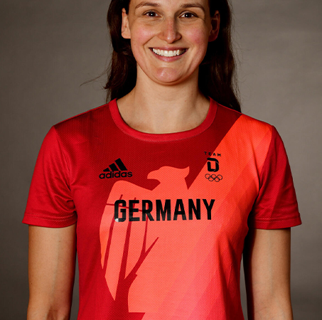 Schwimmerin Annika Bruhn beim DOSB