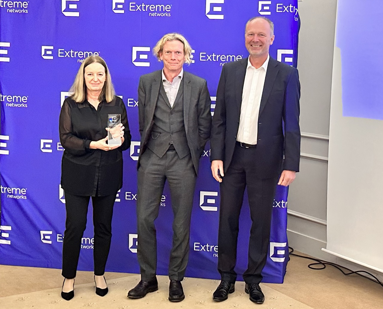 Controlware ist „Extreme Networks Service Partner of the Year 2022“