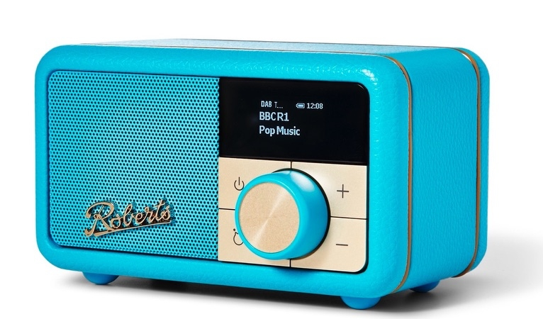 Roberts Radio Revival Petite: kompakter Speaker nun auch in knalliger Farbe Electric Blue