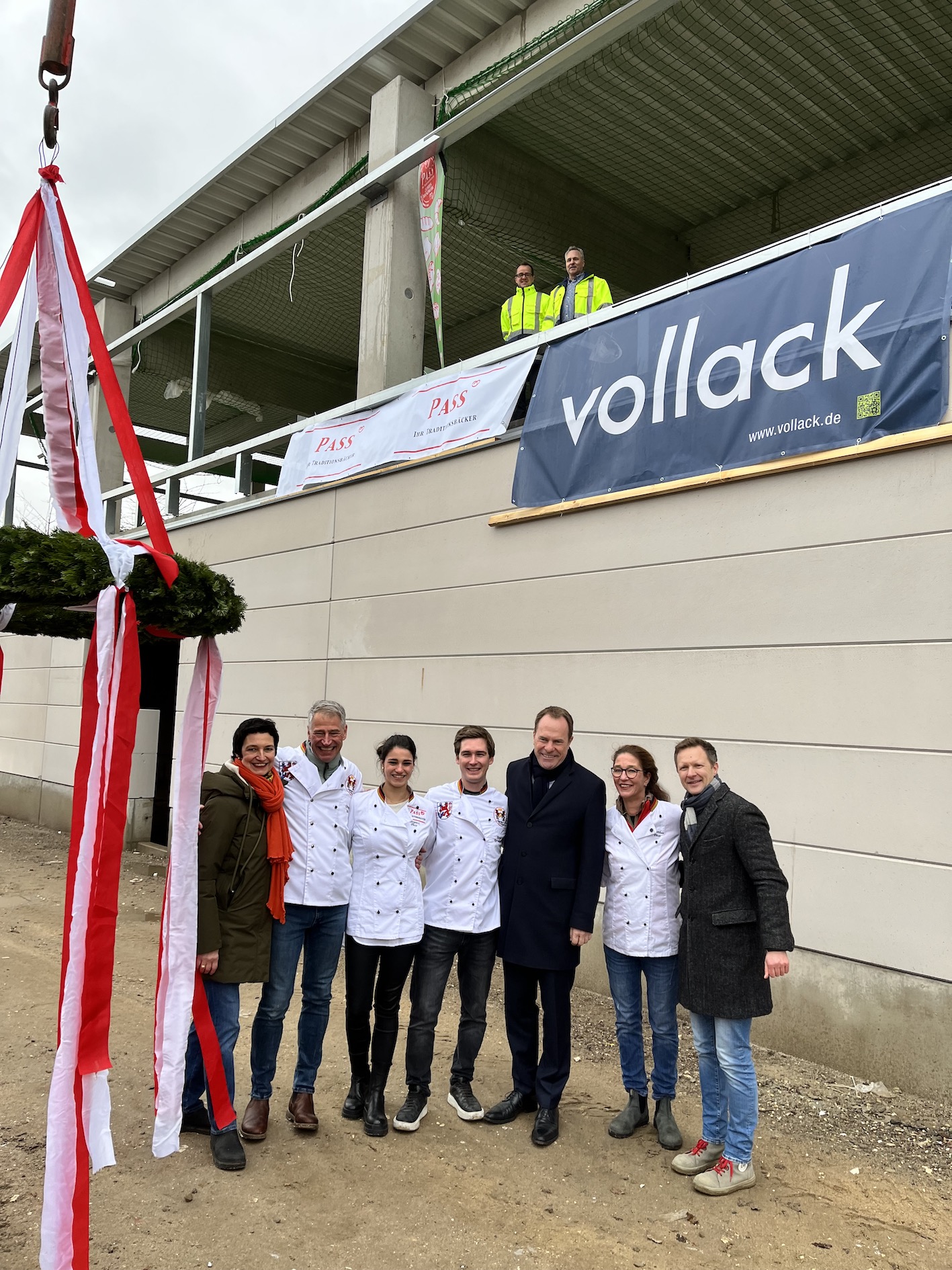 Bäckerei Pass feiert Richtfest