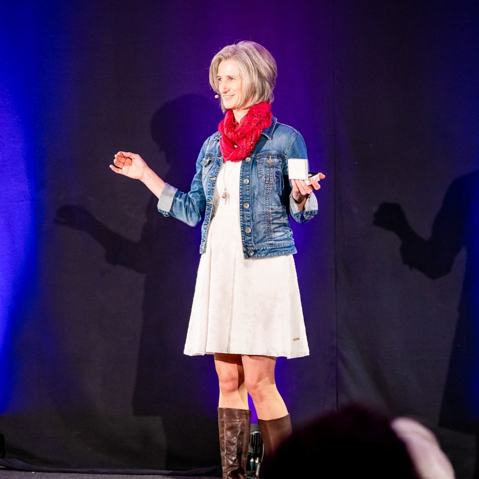 Gold für Natur-Coach Petra Brunner beim 13. Internationalen  Speaker Slam