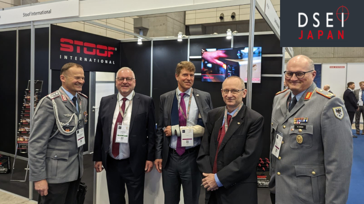 Fred Stoof von Stoof International präsentiert auf „DSEI 2023 Chiba Japan“ gepanzerte Weltneuheiten