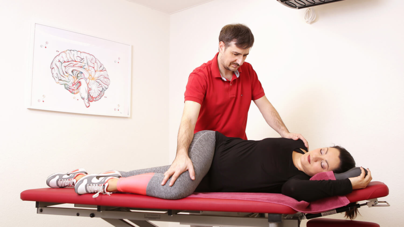 Warum die sanfte Chiropraktik eine perfekte Ergänzung zur Physiotherapie ist