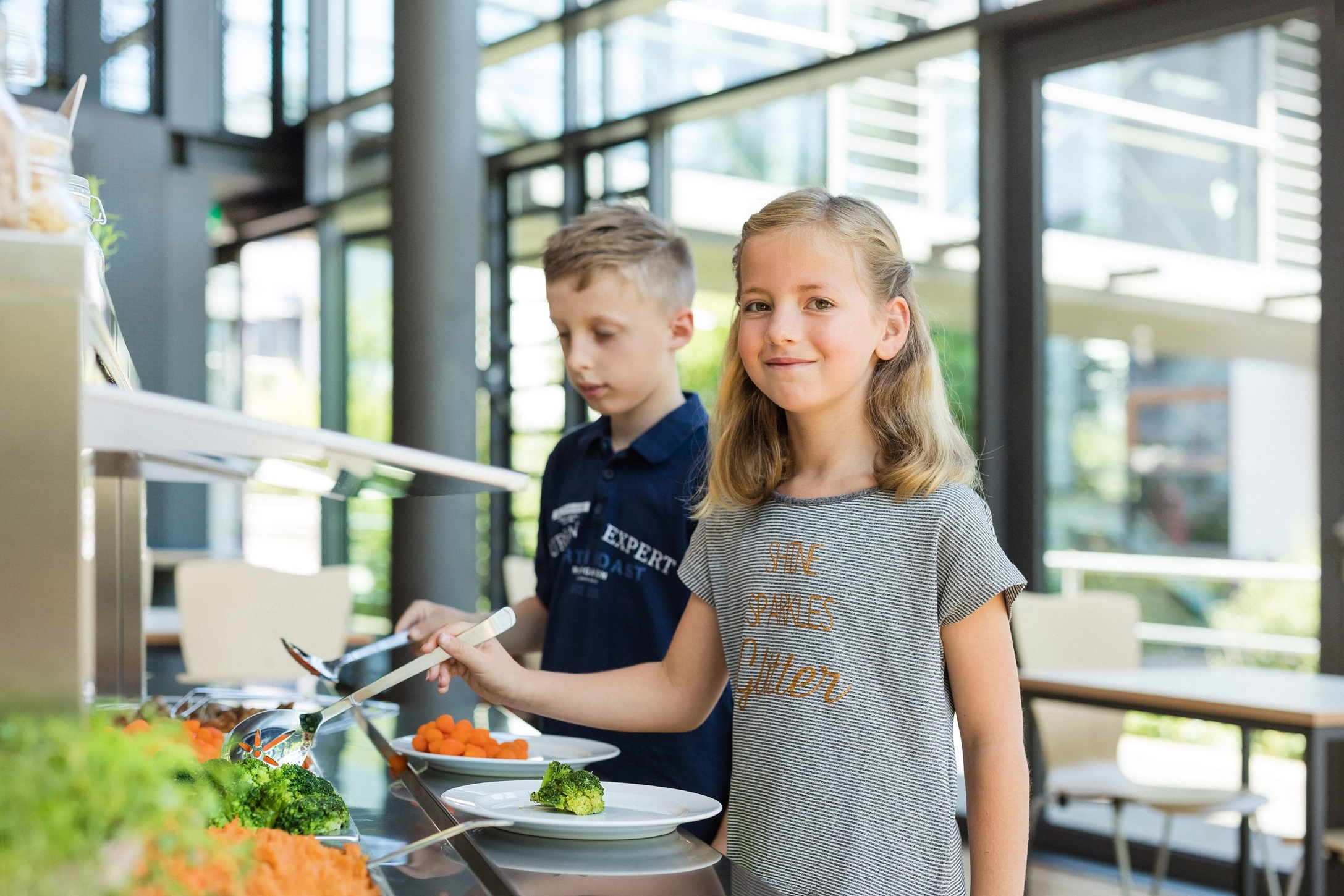 Diskussionsrunde im Rahmen der Brandenburger Ernährungsstrategie: VielfaltMenü zeigt, wie ausgewogene Ernährung in Kita und Schule funktioniert