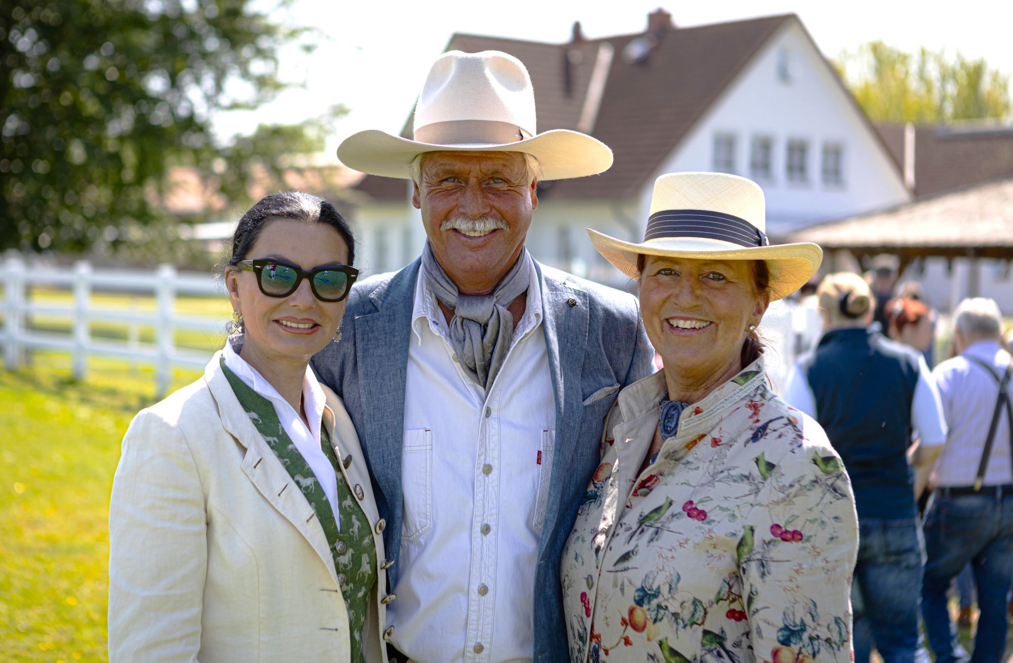 Hunderte von Tierfreunden besuchen die Ballermann Ranch