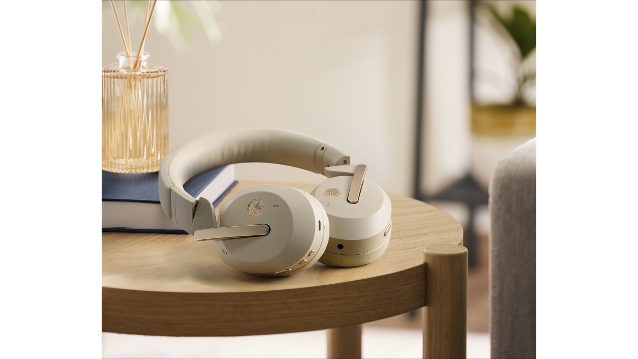 Yamaha präsentiert neuen Over-Ear YH-E700B: kabelloser Kopfhörer mit Bluetooth 5.2, Advanced Active Noise Cancelling und Listening Optimizer