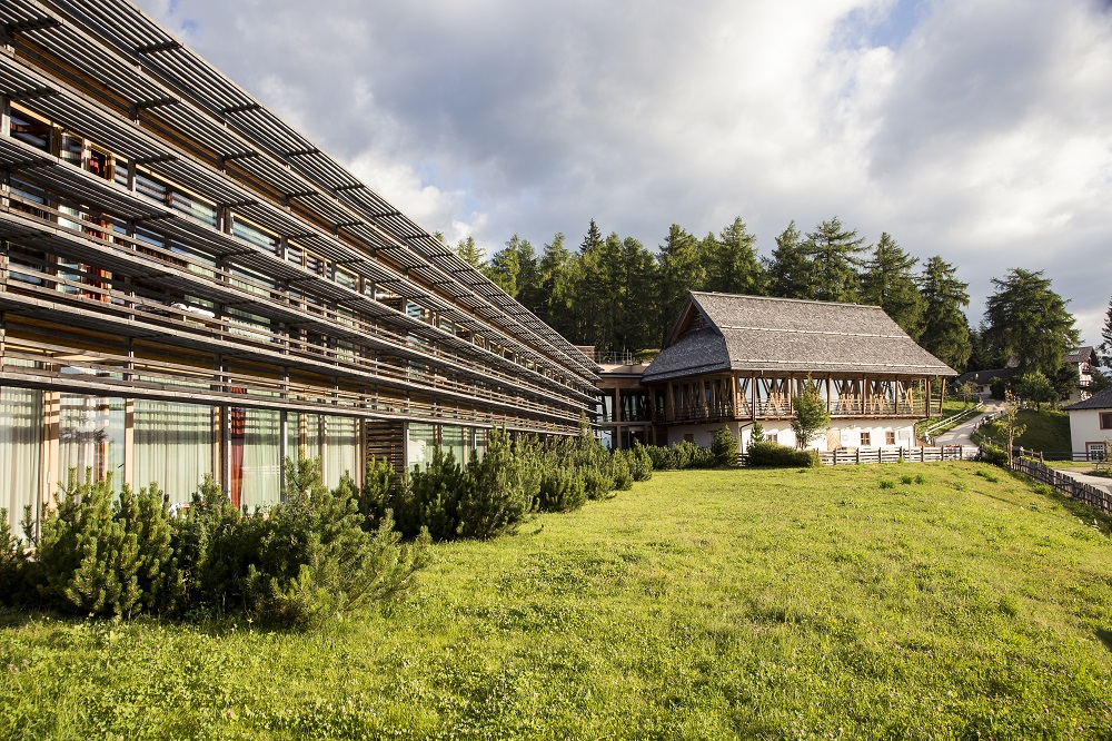 Back on track – das vigilius mountain resort ist geöffnet und wieder über die Seilbahn Vigiljoch erreichbar