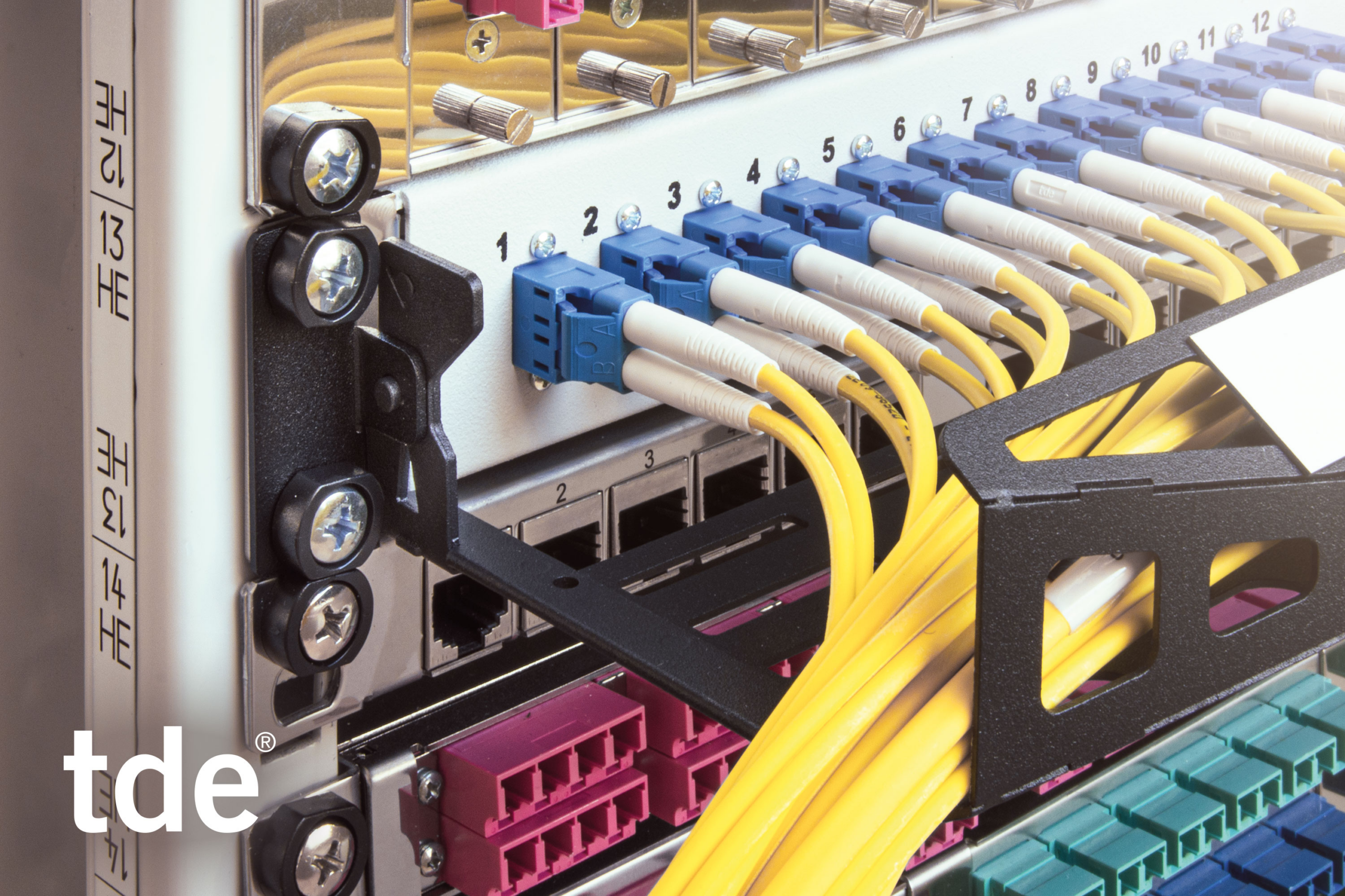 tPM patch cord management tray saves one height unit in the network cabinet