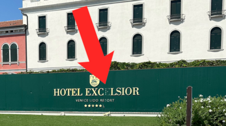 Grand Hotel Excelsior on the Lido of Venice, not to be recommended according to guests