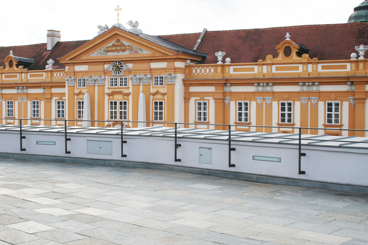 Der Himmel auf Erden: Flächendrainage von Gutjahr schützt Benediktinerkloster Stift Melk seit 12 Jahren