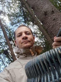 Max Pieplak: Willkommen in der Natur, inmitten der faszinierenden Welt der Pilze und Kienspäne.