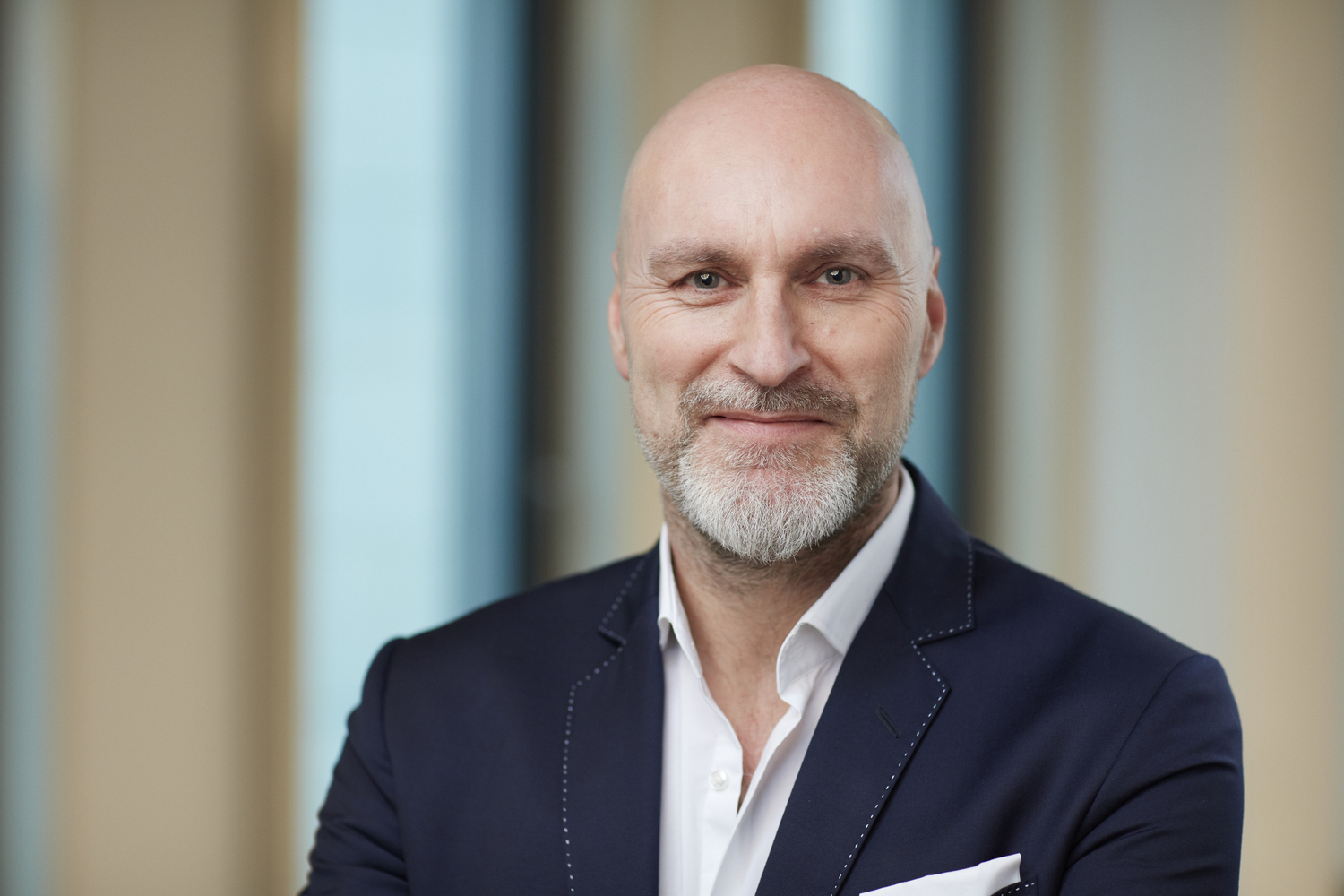 Business Consulting Leader Jürgen Lange verstärkt cbs