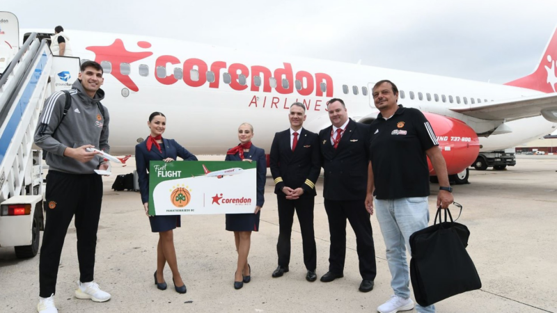 Basketball und Luftfahrt im Einklang: Panathinaikos BC fliegt mit Corendon Airlines