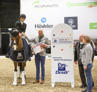 Derby Stars von Morgen: Start-Ziel-Sieg für Charlott-Maria Schürmann