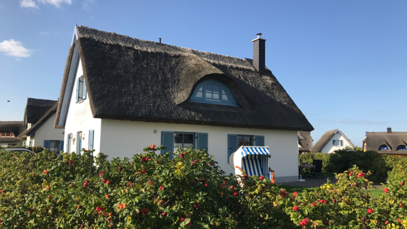 Reethaus am Meer Sauna Kamin Wlan Waschmaschine Strandkorb Kliff Königshörn