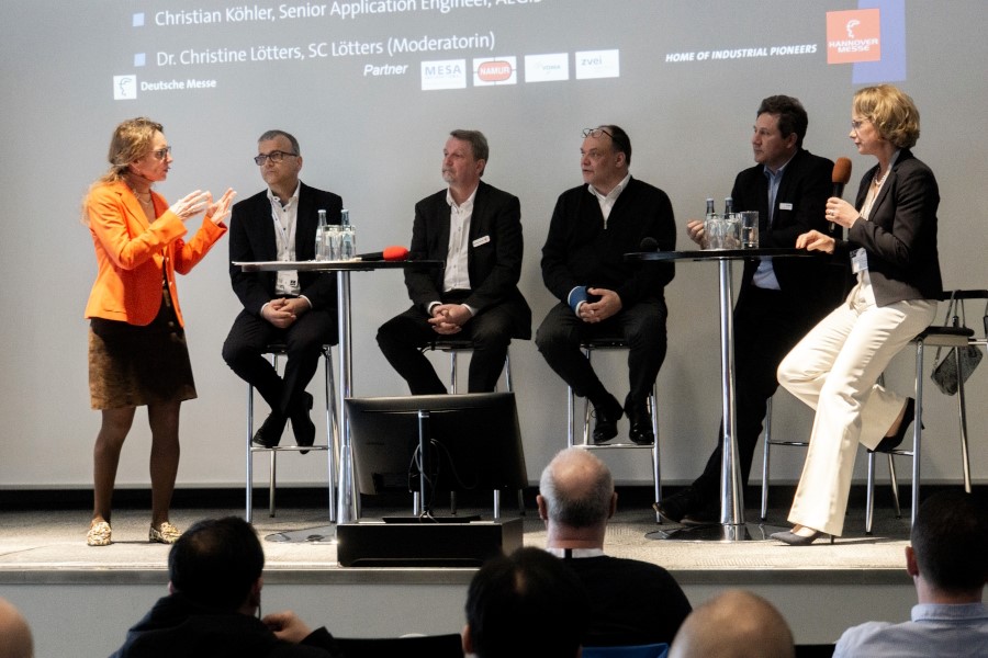 KI – Revolution oder Evolution für MES – Podiumsdiskussion zum MES-Tag auf der HANNOVER MESSE