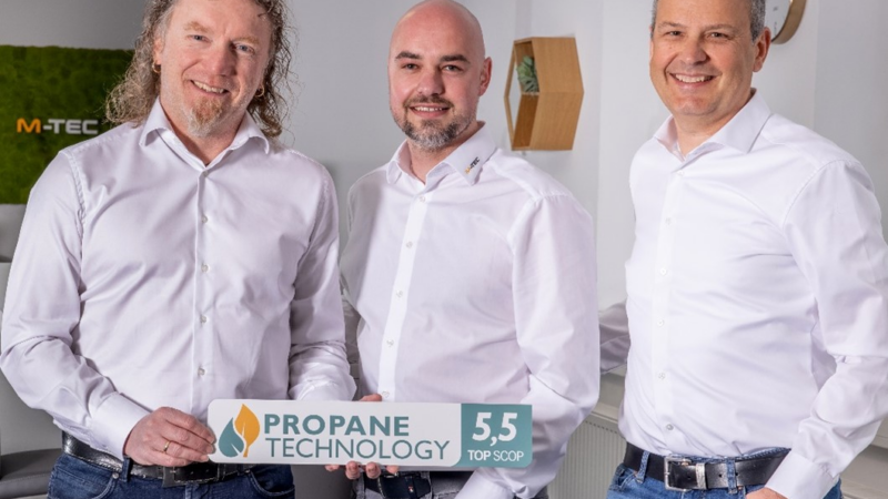 INNOVATIONSFEUERWERK BEI M-TEC