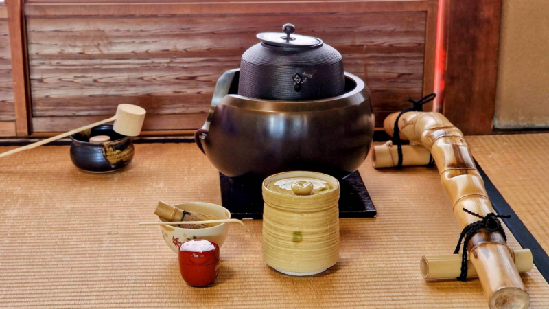 Nicht nur verkaufen, verzaubern: Geschäftslektionen aus der japanischen Teezeremonie
