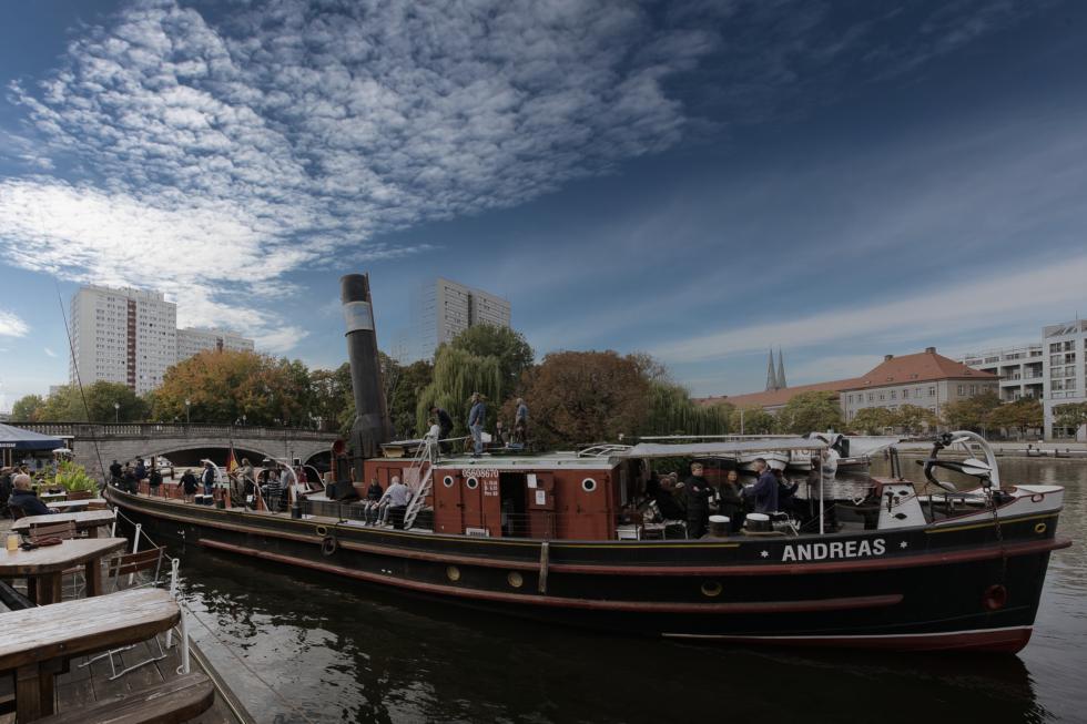 Andampfen am Historischen Hafen Berlin: Eröffnung der Saison 2024 mit dem Dampfschlepper Andreas