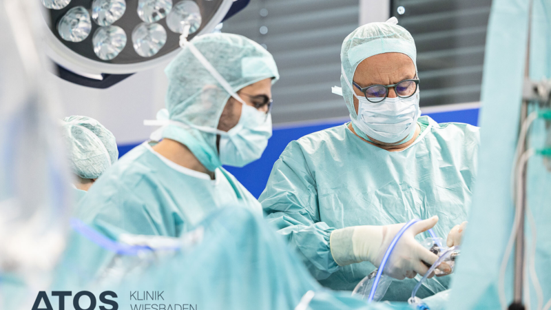 Patienten von neuer ATOS Klinik Wiesbaden überzeugt: Orthopädie-Spezialisten blicken auf erfolgreiches erstes Jahr zurück