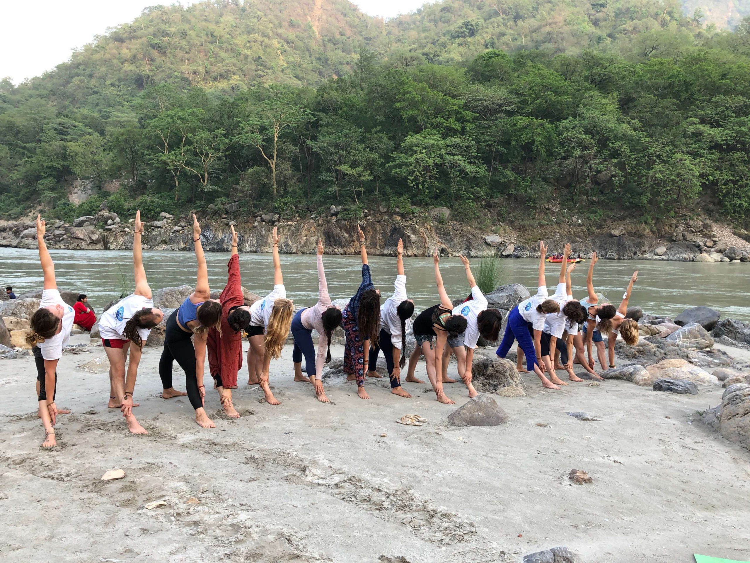 Yoga Teacher Training (Yoga Ausbildung) mit Yoga Alliance
