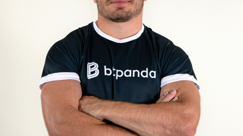 Rugby-Star Antoine Dupont wird Bitpanda-Botschafter