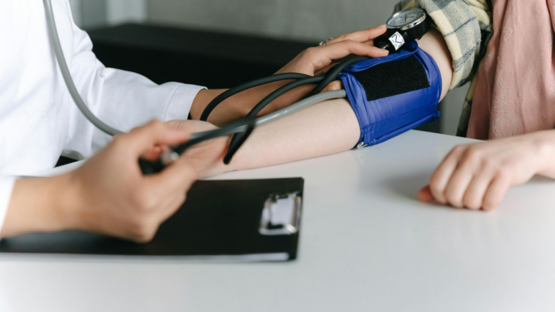 Medsanic Mainz: Warum man den Blutdruck im Blick behalten sollte