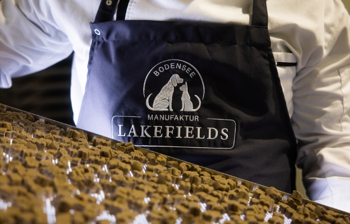 Ofenfrische Produktneuheit: Lakefields gibt Markteinführung von Premium SUPERFOOD für Hunde bekannt