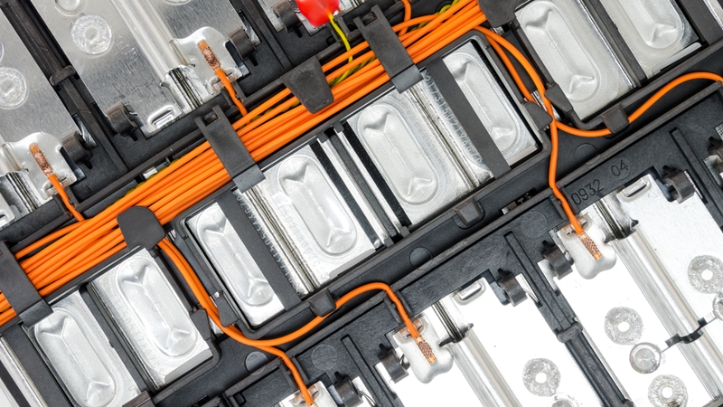 iTAC zeigt: Die Batterieindustrie braucht Smart Manufacturing