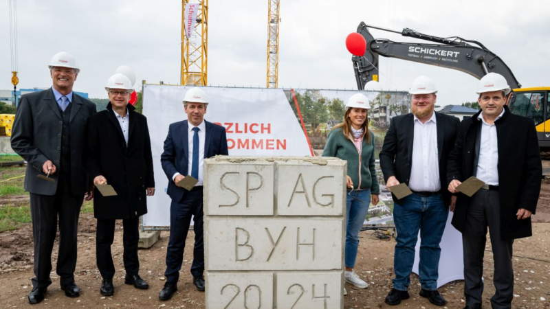 Grundsteinlegung von Schultheiß Projektentwicklung und BayernHeim in Heßdorf