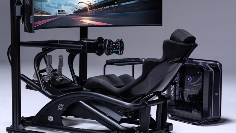 Cooler Master präsentiert seinen Dyn X Rennsimulator auf der ADAC SimRacing Expo 2024