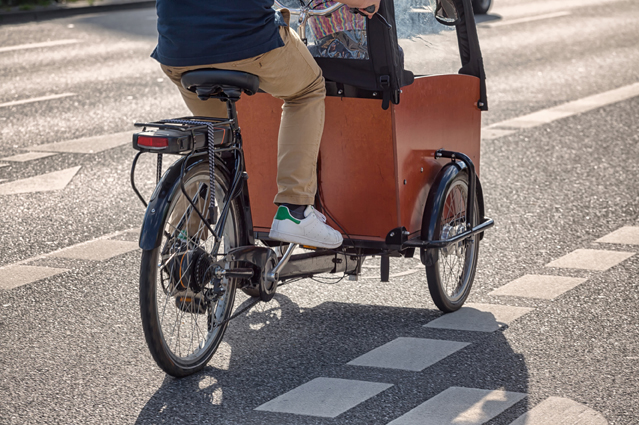 Sicher auf dem Lastenrad unterwegs – Verbraucherinformation der ERGO Group