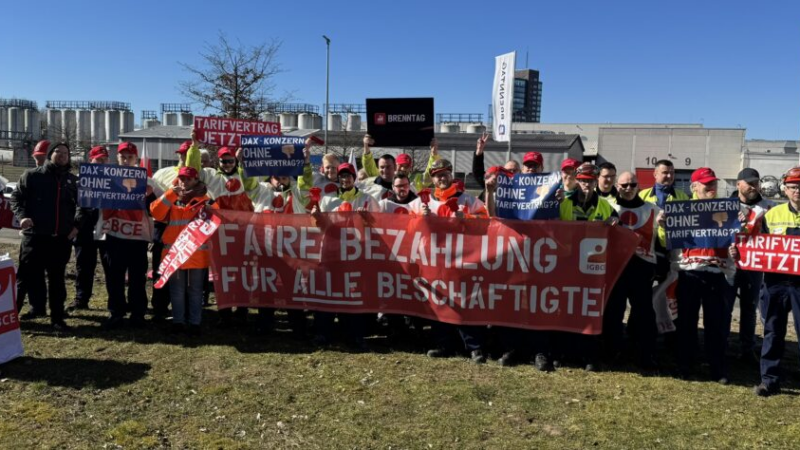 Eine angemessene Entlohnung nach Tarif: Erneute Protestaktion bei Brenntag in Hamburg-Harburg