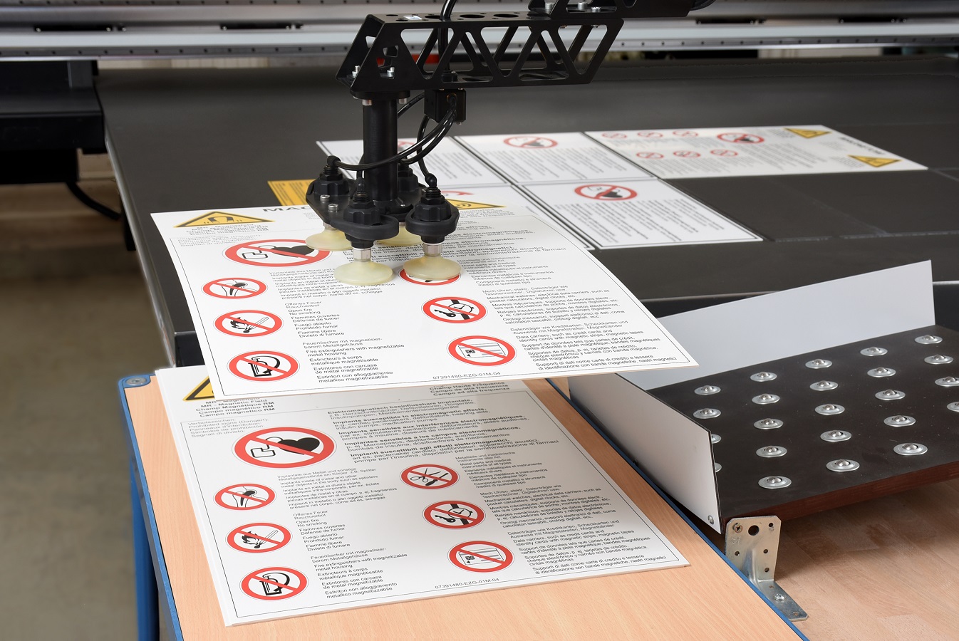 Digital Print Group O-Schimek begegnet Fachkräftemangel mit Umstellung auf Robotik