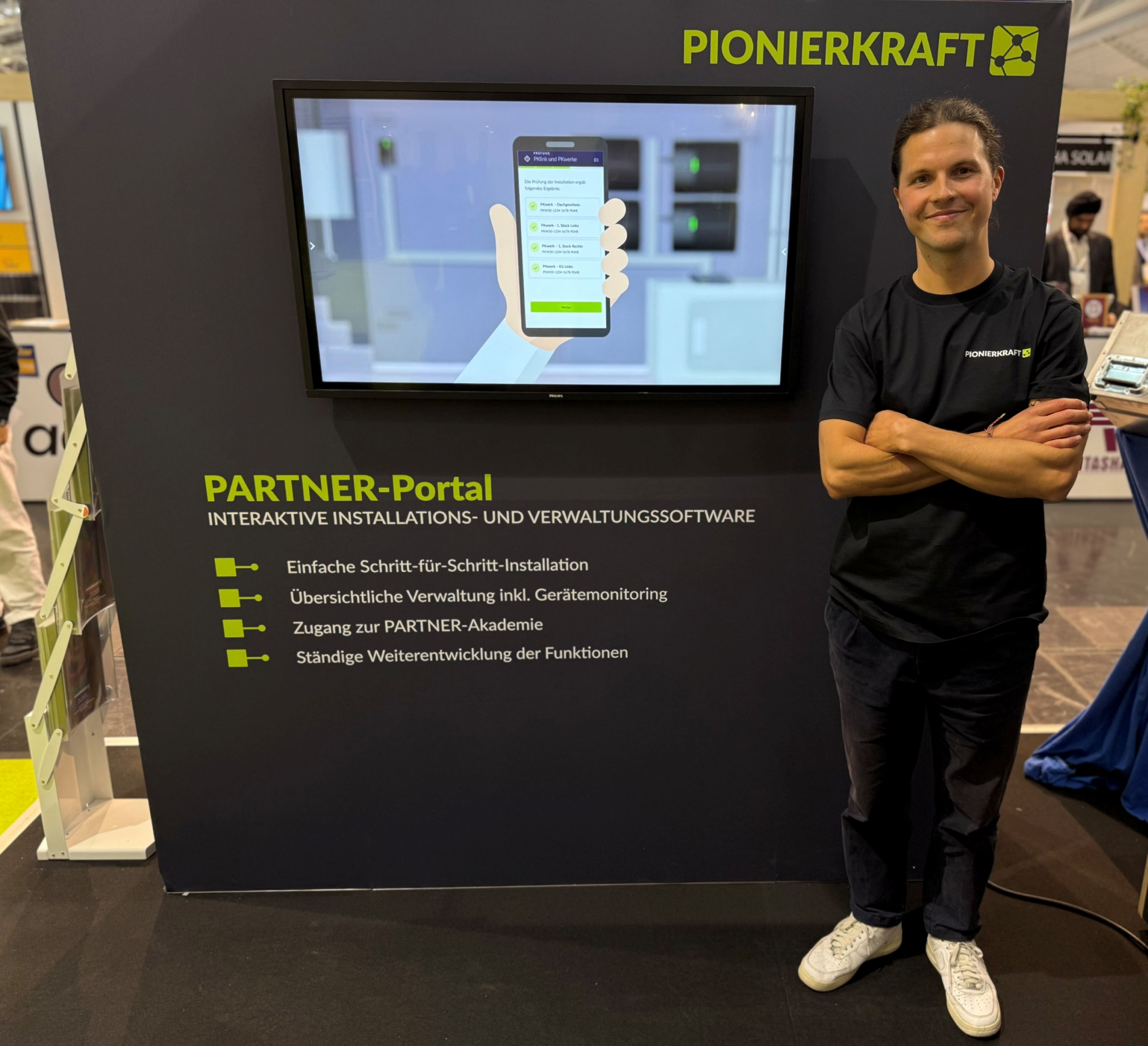 Einfach installiert, besser beraten: PIONIERKRAFT überzeugt mit neuem PARTNER-Portal auf der Intersolar 2025